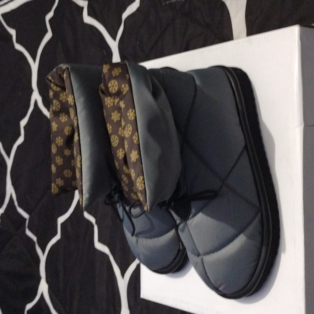 Carpe Diem Quilted Boots - Picture 7 of 9
